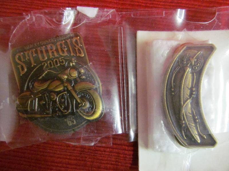 lot 96 image: Collectible Pins