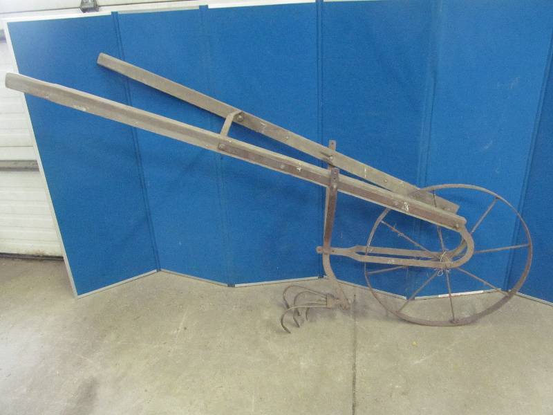 lot 119 image: Vintage Cultivator