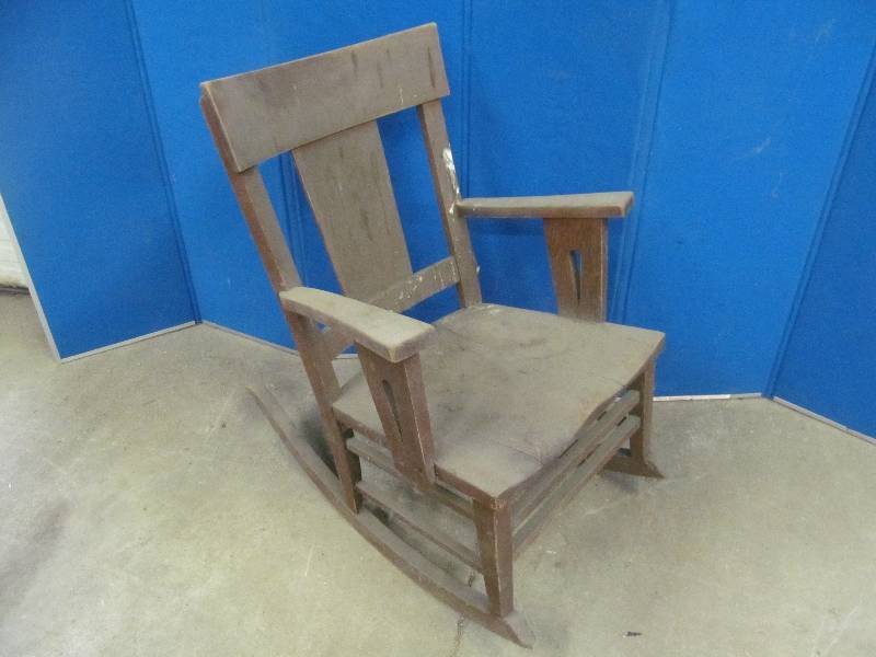 lot 120 image: Rocking Chair