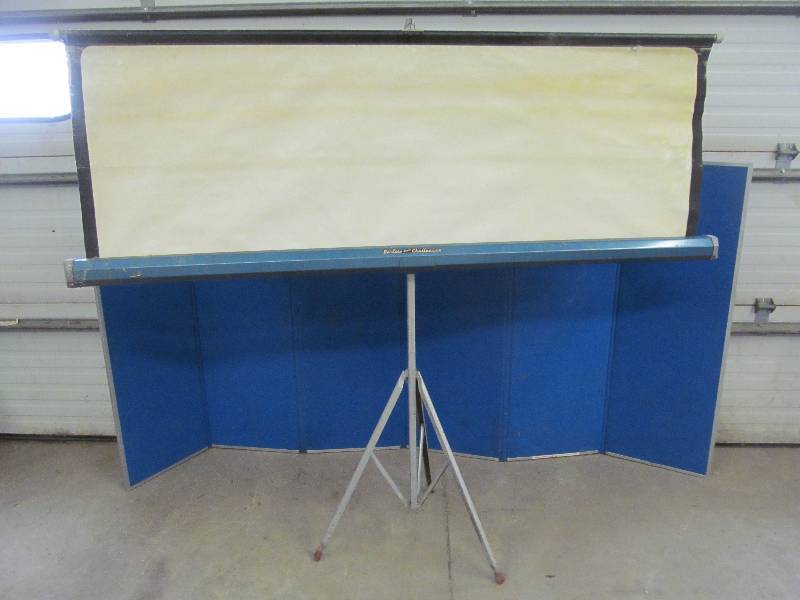 lot 130 image: Vintage Projector Screen