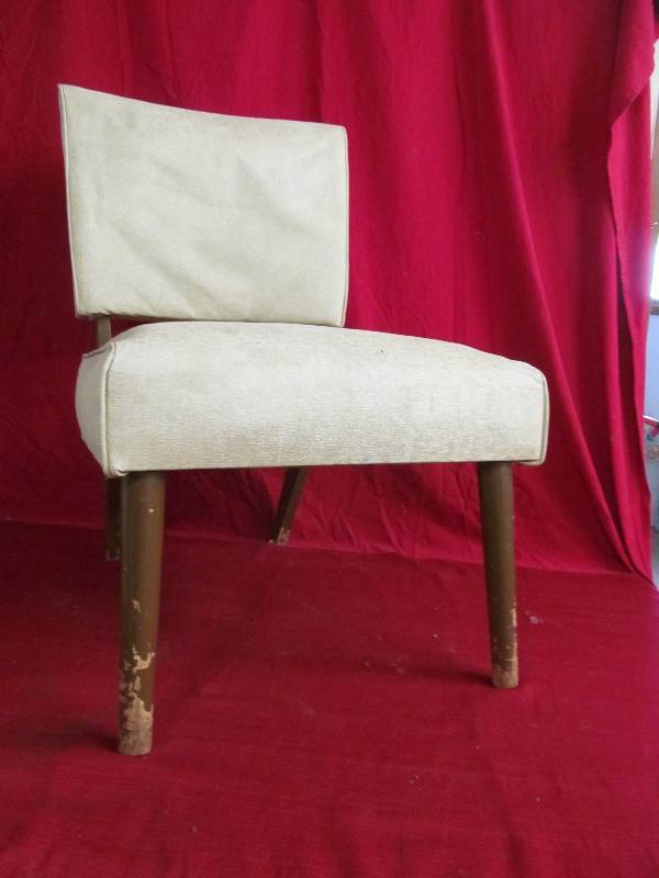 lot 155 image: vintage chair