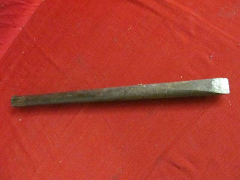 lot 196 image: chisel