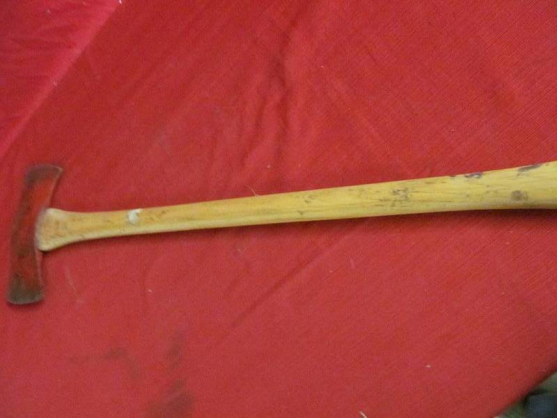 lot 215 image: ax