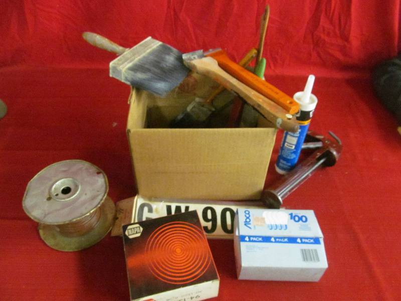 lot 255 image: silicone, scrappers, brushes