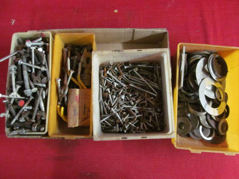 lot 262 image: washers nuts, bolts, screws