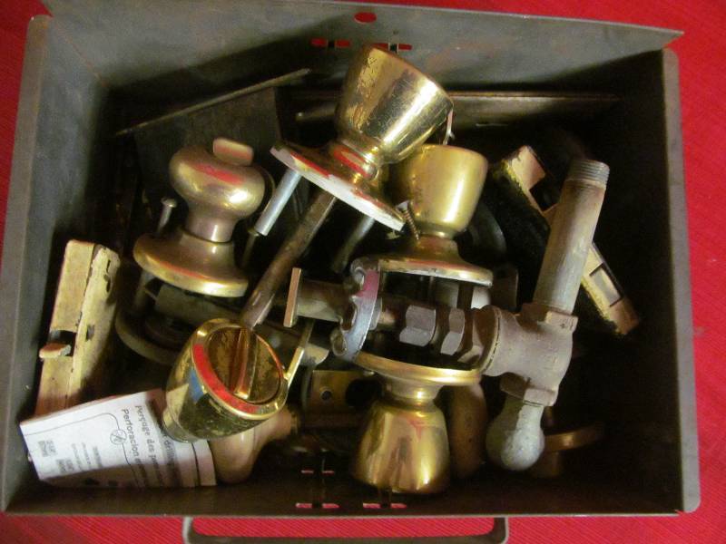 lot 275 image: Door Hardware