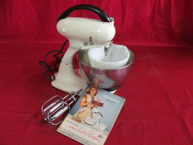 lot 294 image: Hamilton Beach Food Mixer
