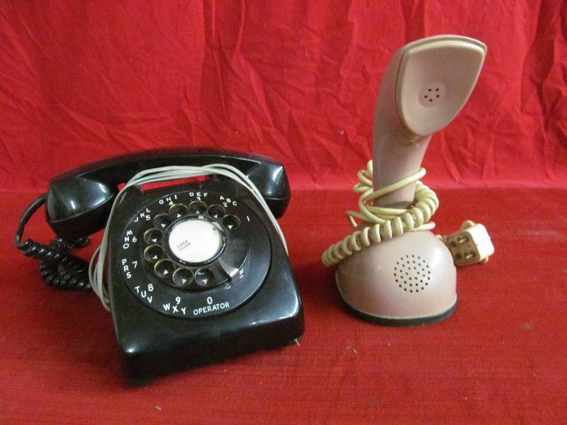 lot 315 image: Vintage Telephones