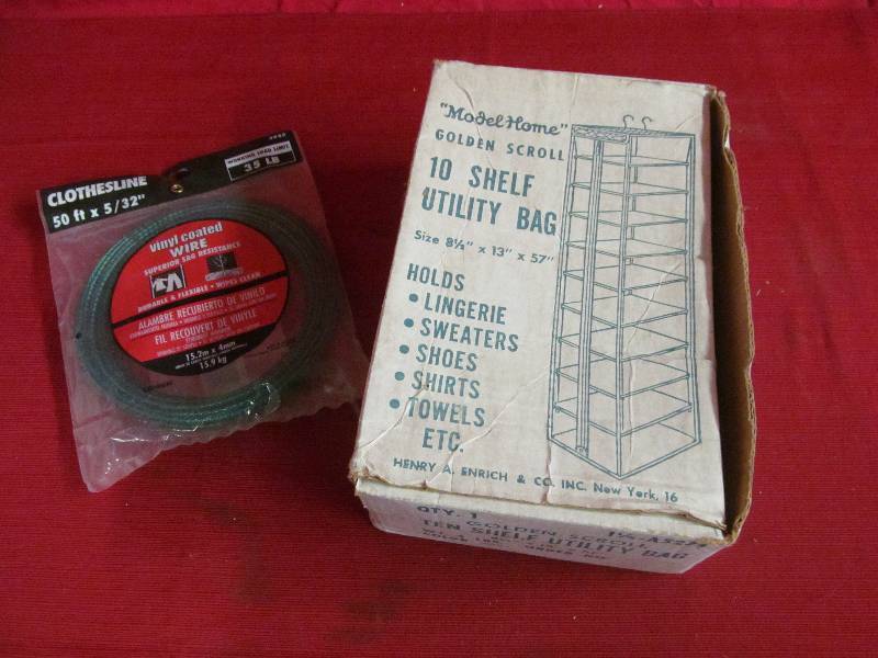 lot 320 image: Utility BagClothesline