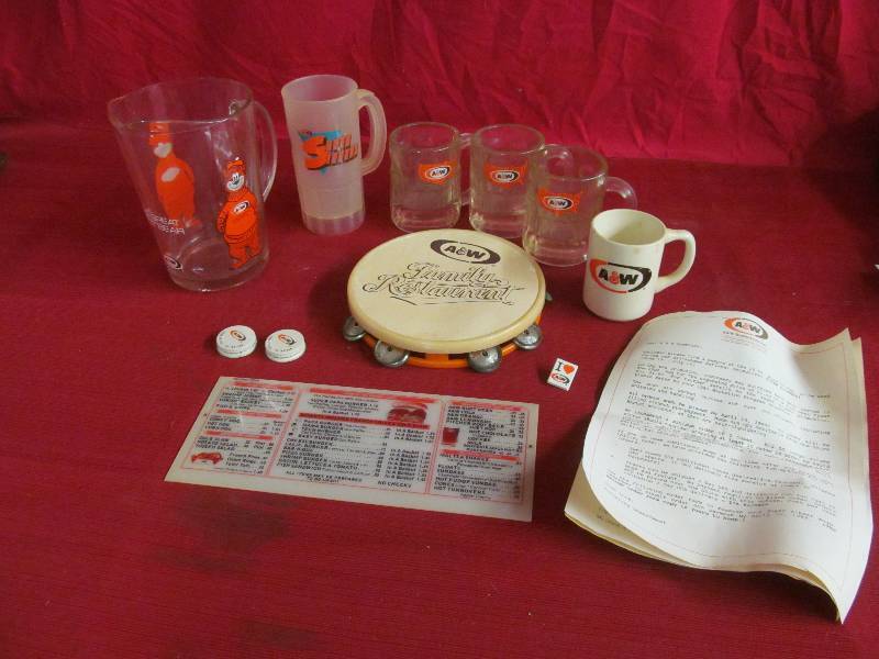 lot 322 image: A & W Collectibles