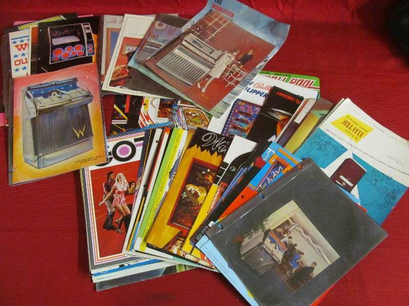 lot 335 image: PinballJuke Box Inserts