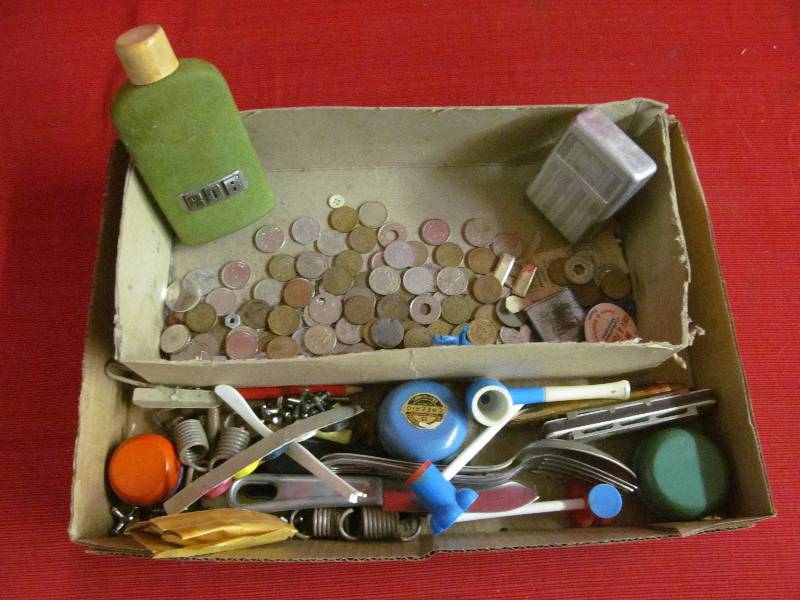 lot 341 image: Vintage Collectibles