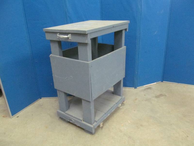 lot 363 image: Shop Cart