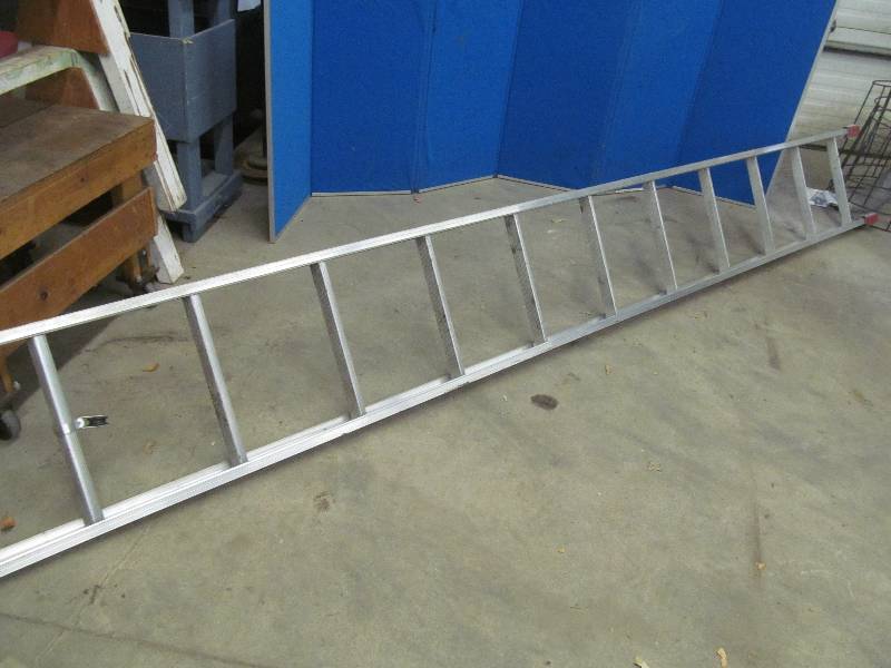 lot 366 image: Ladder Section