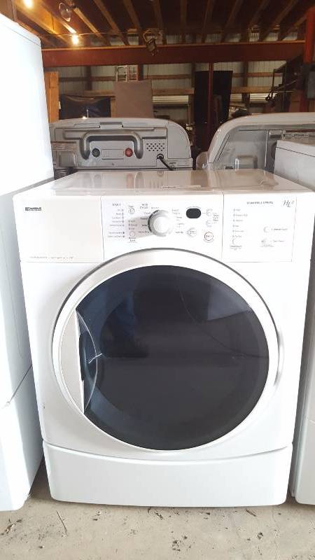 lot 23 image: Kenmore Dryer