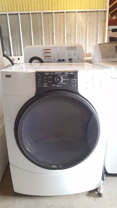 lot 27 image: Kenmore Dryer