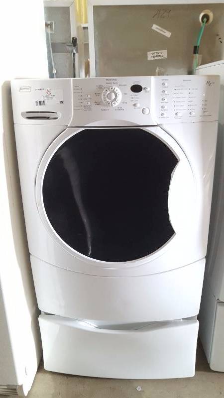 lot 29 image: Kenmore Washer