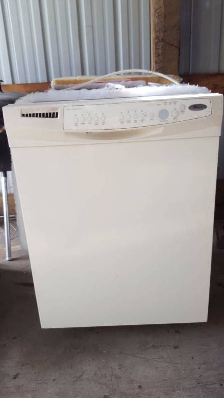 lot 43 image: Whirlpool Dishwasher