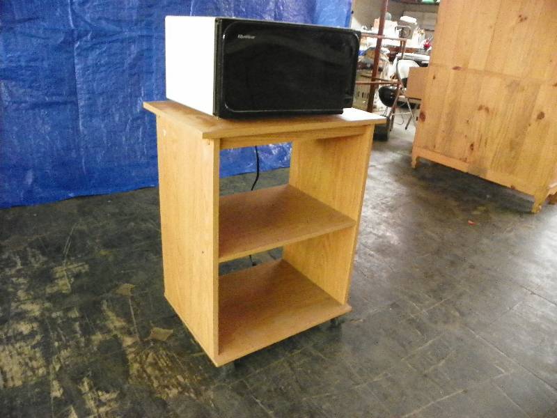Mircowave and Cart