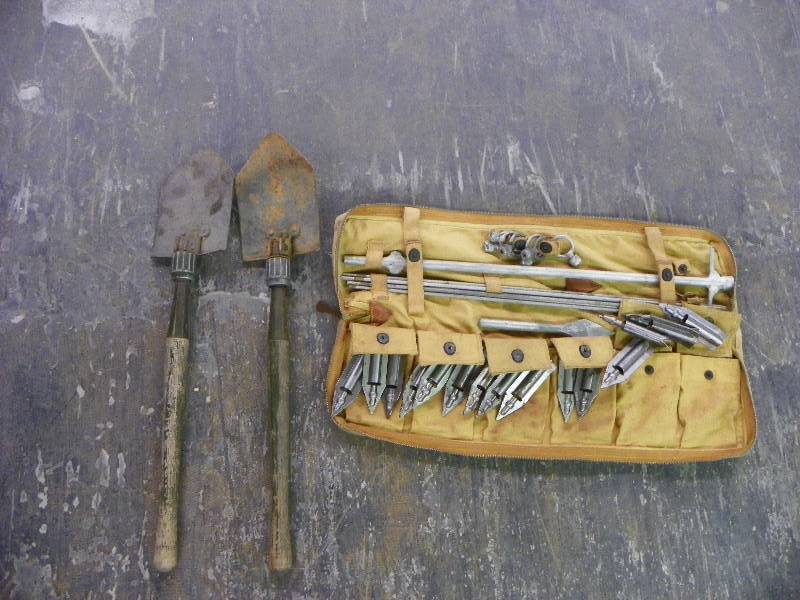 Airplane Mooring set and two adjustable small shovels