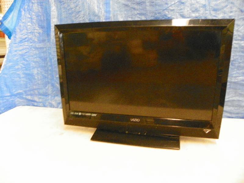 32 Vizio Flat Screen TV