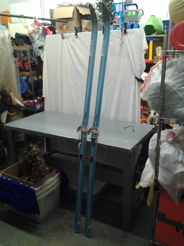 lot 9 image: Vintage Cross Country Skis Made In Finland Harju Special