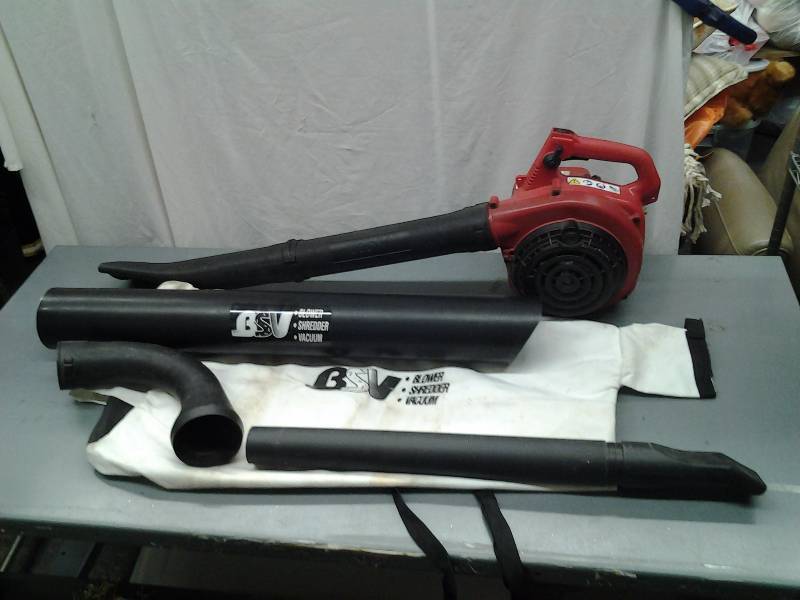 lot 15 image: Gas Powered Blower, Vac, Shredder-Works Well