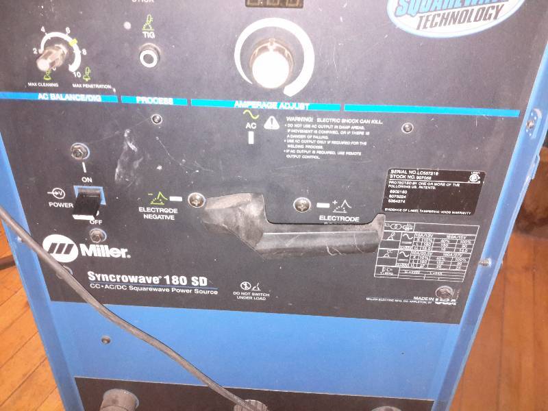 lot 9 image: Miller, SYNCROWAVE 180 SD TIG Welder