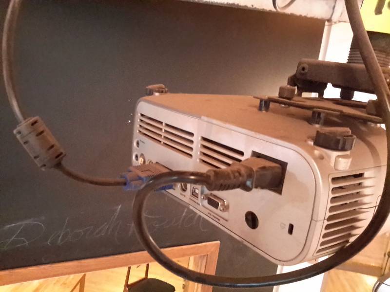 lot 120 image: DELL projector. Hanging from ceiling