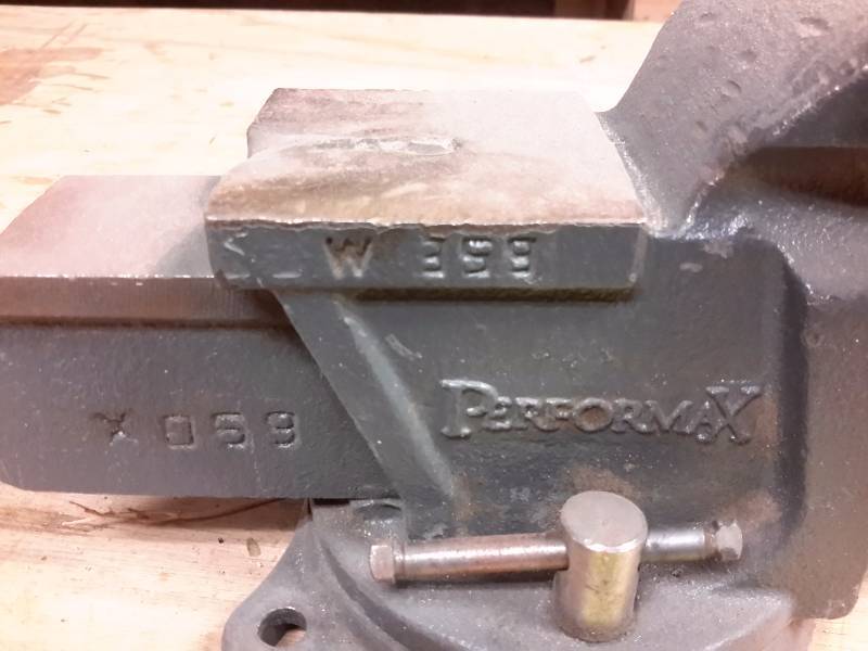 lot 38 image: PERFORMAX Bench Vise..