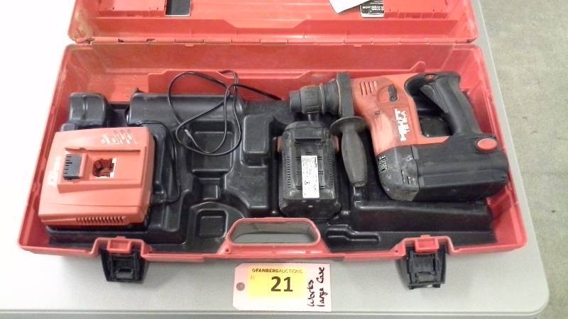 lot 21 image: Hilti TE 64 Rotary Hammer with Case