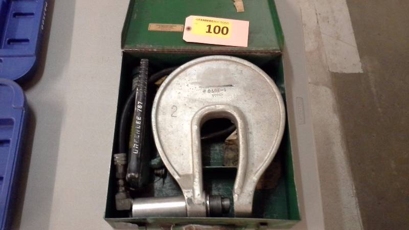 lot 100 image: Greenlee 1731 Knockout Punch Driver with Greenlee 767 Hand Pump