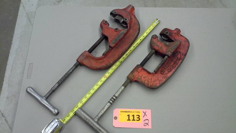 lot 113 image: (2) Pipe Cutters