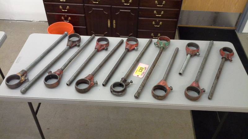 lot 120 image: Misc. Ratchet Head and Handle Pieces