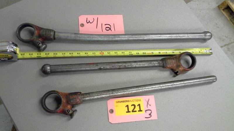 lot 121 image: Misc. Ratchet Head and Handle Pieces