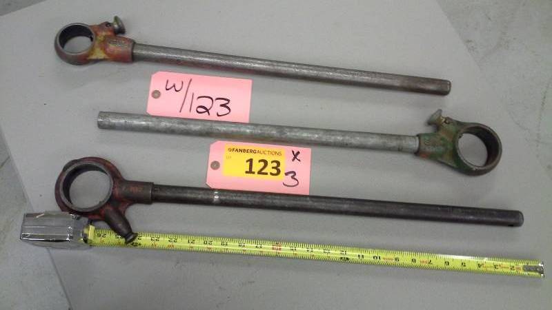 lot 123 image: Misc. Ratchet Head and Handle Pieces