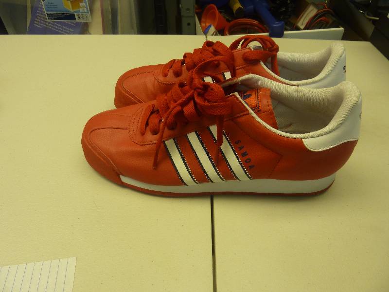 lot 255 image: Adidas Somoa Tennis Shoes