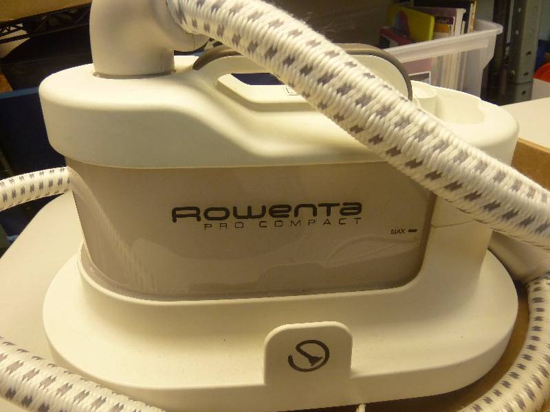 lot 280 image: Rowents Garment Steamer