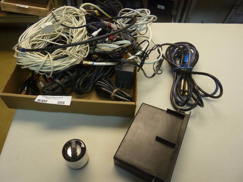 lot 309 image: Cord Lot