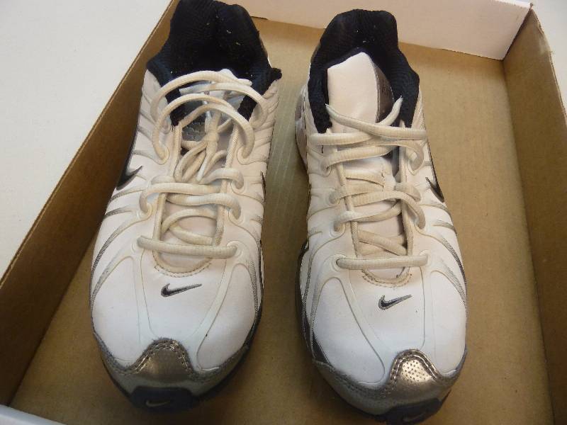 lot 316 image: Nike Max Air Tennis Shoes