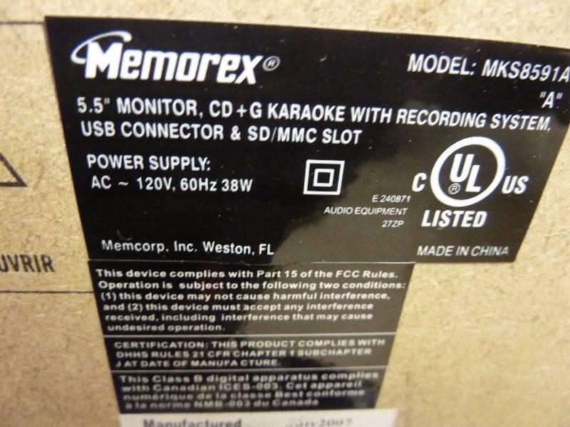 lot 326 image: Memorex Karaoke Machine
