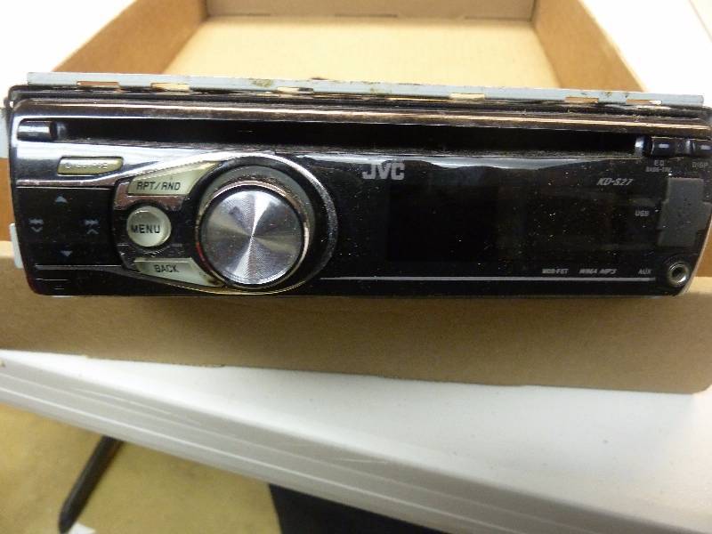 lot 337 image: JVC CD Player
