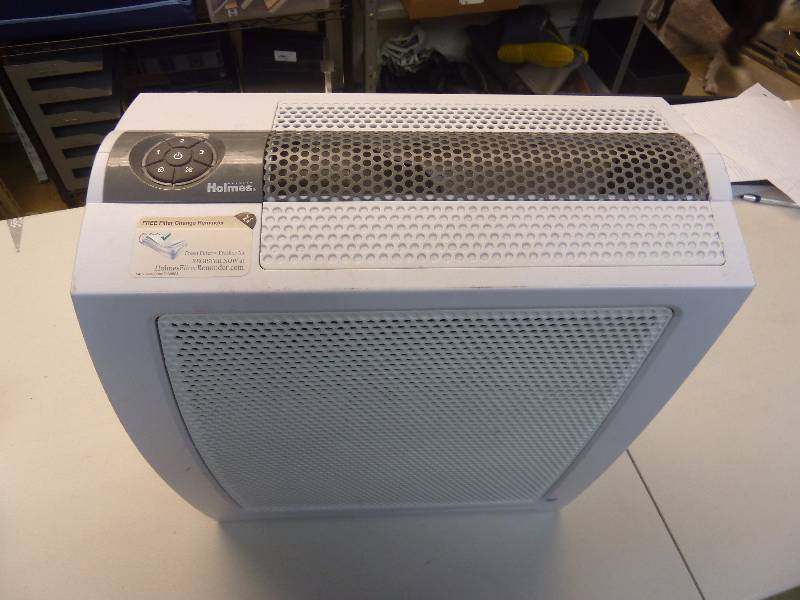 lot 367 image: Holmes Air Purifier