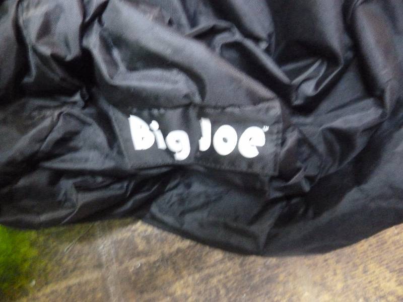 lot 378 image: Big Joe Chair