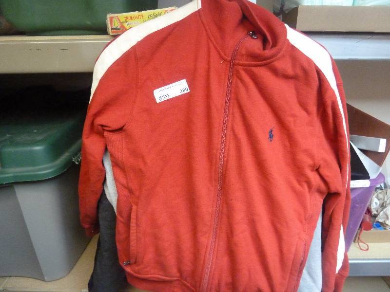 lot 380 image: Sweatshirt Lot