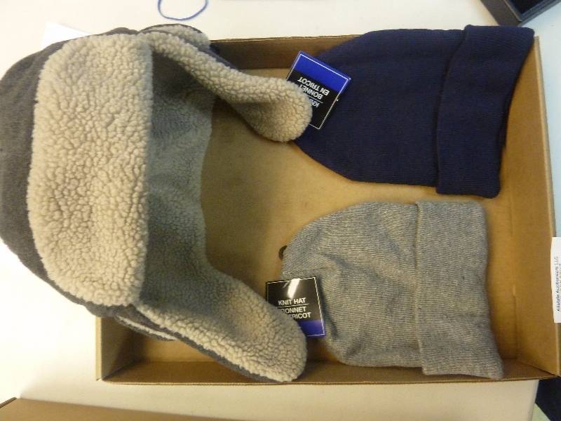 lot 384 image: Hat Lot
