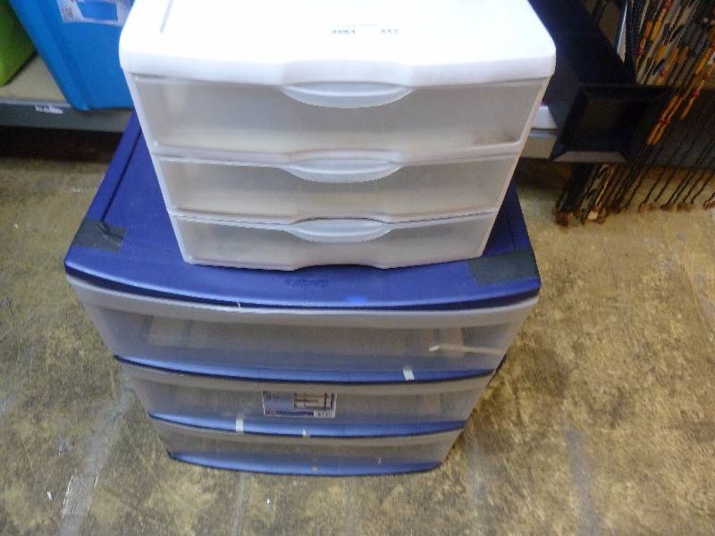 lot 443 image: Storage Lot