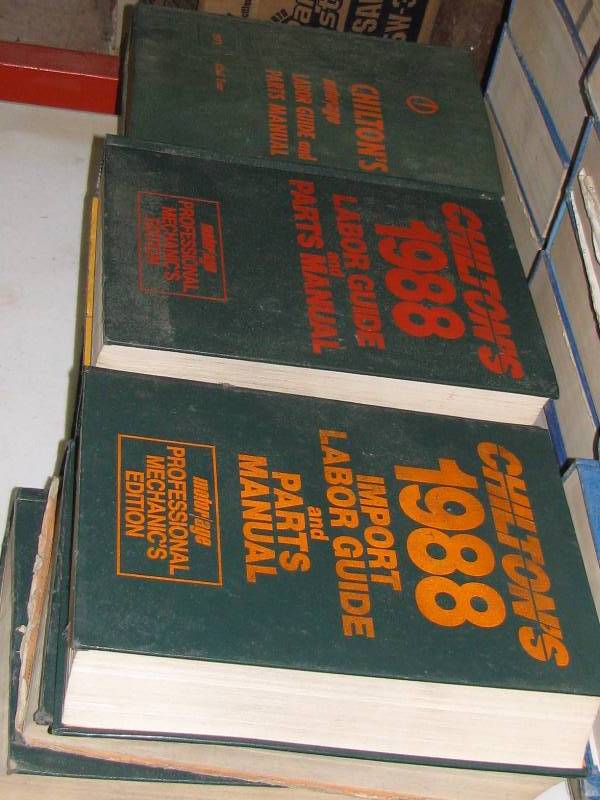 (8) Chiltons Manuals
