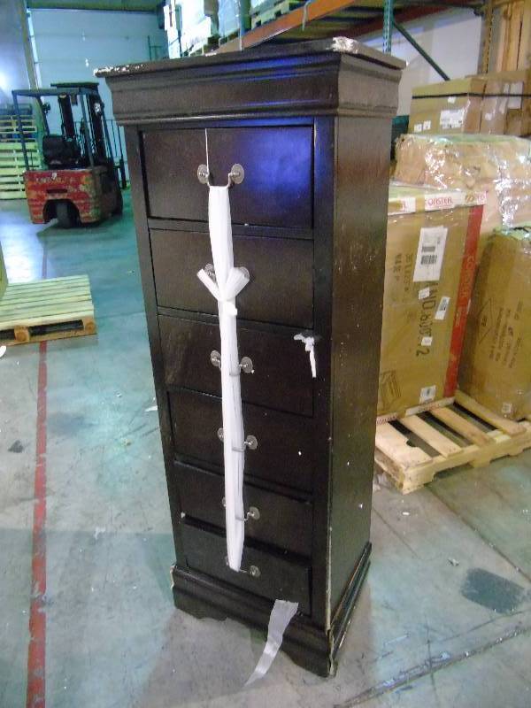 lot 30 image: Louis Philippe Traditional Louis Philippe Lingerie Chest - Heavy Shipping Damage