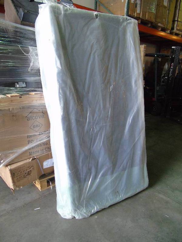 lot 78 image: Sealy Twin XL Box Spring
